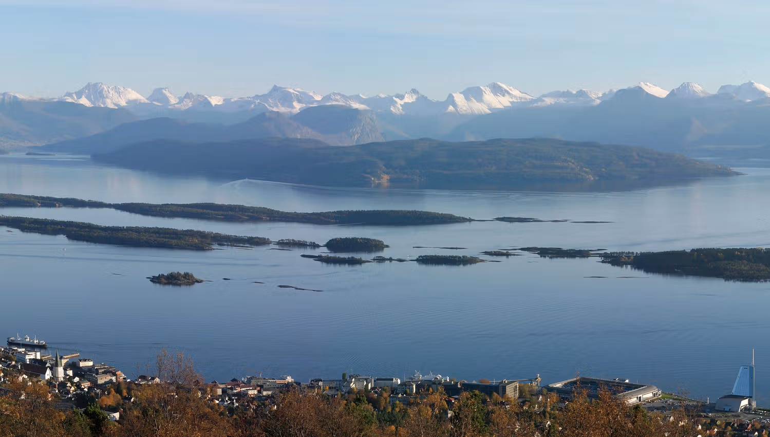 Molde Fjords & Varden Viewpoint